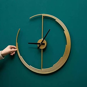 Reloj de pared de lujo de metal con diseño de media luna dorada de latón Ak a precio mayorista - Product Image 2