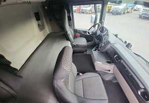 Camión Volquete Usado 2021 para S450 4X2, Unidad Tractora de Servicio Pesado, Motor Cummins Euro 6, Caja de Cambios Automática, Volante a la Izquierda, Diésel - Product Image 6