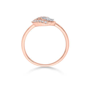 Bague carrée en or rose sertie de diamants - Product Image 5