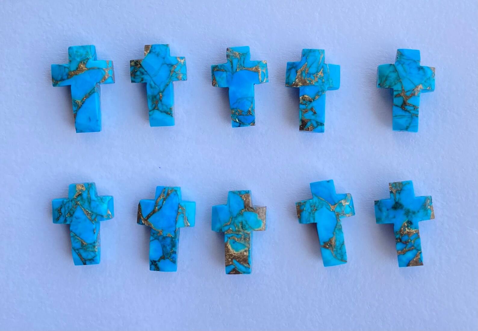 Identique à l'image