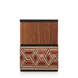 Quemador de Incienso de Madera Artesanal con Incrustaciones de Latón, Laterales Tallados con Patrón Geométrico en Zigzag, para Uso en el Hogar del Golfo - Product Image 3