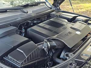 Land Rover LR4 HSE LUX V8 4x4 2011 d'occasion en bon état, sièges de troisième rangée non modifiés - Product Image 6