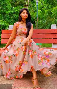 ชุดกระโปรงยาวแพร์กูร์ตีแฟชั่น,ใหม่และอินเทรนด์พร้อมเข็มขัดแฟนซีผลิตจากอินเดีย - Product Image 4