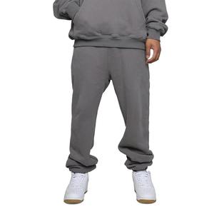 Pantalon ample et ample pour hommes OEM Pantalon pour hommes en molleton de coton lourd Pantalon pour homme délavé surdimensionné avec logo personnalisé imprimé en sérigraphie - Product Image 4