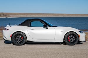 M-a-z-d-a M-X-5 M-i-a-t-a C-l-u-b 2023 - Product Image 3