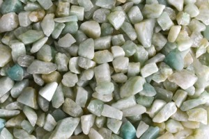 Meilleures ventes de copeaux de pierres précieuses amazonite polies, cristaux naturels de guérison pour la décoration et la méditation - Product Image 3