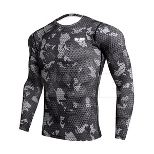 เสื้อรัดรูปของผู้ชายน้ำหนักเบาเข้ารูปเสื้อรัดรูปคุณภาพสูงสีตามสั่ง - Product Image 1