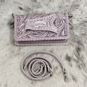 Nuevo Porta Pasaportes de Cuero Genuino Antirrobo con Herrajes Decorativos, Correa Extraíble, Borla Decorativa y Cierre de Cremallera para Mujeres y Niñas - Product Image 1