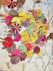 Abanico de Hojas de Palma Hecho a Mano, Abanico Decorativo de Hojas de Palma para Bodas, Eventos, Decoración del Hogar, Logotipo Personalizado de Vietnam por Ms Violet - Product Image 2