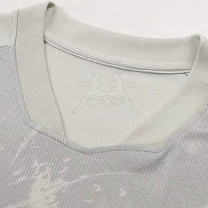 Kit de equipo de fútbol con colores personalizados y material de secado rápido conjunto completo uniforme de fútbol hecho en Pakistán - Product Image 3