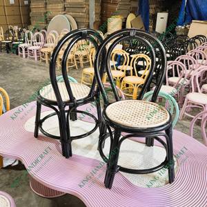 Silla negra y divertida de ratán para niños: segura, sostenible y perfecta para juegos imaginativos con superventas - Product Image 4