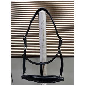 Licol de luxe en cuir importé de haute qualité avec ferrures en laiton pour une conduite confortable, personnalisable, exporté d'Inde - Product Image 1