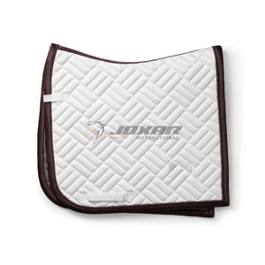 Nouveau tapis de selle de cheval anglais de haute qualité conception de confort léger fait pour les cavaliers équestres construction respirante durable - Product Image 4