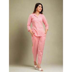 Conjunto Deportivo Corto de Manga 3/4 Color Rosa Flamenco para Mujer (XS) - Product Image 1
