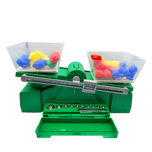 PLOMA AB316 Balanza Educativa de Precisión de Plástico Verde de 28 cm con 10 Pesas Metálicas, para Niños de 5 a 7 Años, Unisex - Product Image 6