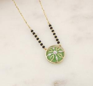 Oro ultra refinado de 14K Mangalsutra elegancia atemporal para carteras de negocios aumenta el prestigio y la competitividad - Product Image 1