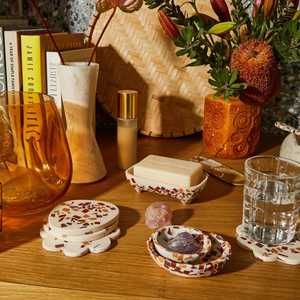 Jabón de baño ecológico Soporte de resina moderno Almohadilla antideslizante Logotipo de color personalizado para hoteles Faizacraft - Product Image 4