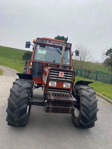 Tracteur 4WD agricole d'occasion de qualité supérieure Fiat 110-90DT Tracteur à vendre - Product Image 5