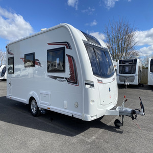 Autocaravana moderna con cocina para 4 personas, caravana de camping tipo lágrima, todoterreno con 2 camas, baño y paquete solar. - Product Image 1