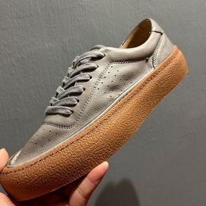 รองเท้าผ้าใบลำลองสำหรับผู้ชายและผู้หญิง ระบายอากาศได้ดี สวมใส่ง่าย น้ำหนักเบา เหมาะสำหรับเดินทุกวัน และรองเท้าสำหรับพักผ่อน - Product Image 3