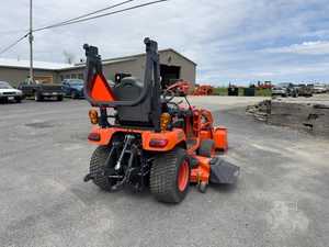 Tractor de Ruedas Usado BX2370 con Motor de 185HP - Product Image 6