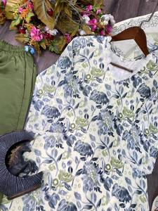 Traje de tela Maslin de alta calidad con pantalón cosido de trabajo impreso y Dupatta coordinada para uso diario festivo y de fiesta - Product Image 5