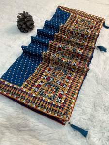 Royal and Rich Bandhani Print & Heavy wark Patti Work Bordure en sari avec chemisier Bangalori - Product Image 6