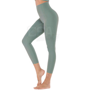 Conjunto de Yoga Premium para Mujer con Material Ligero y Ajuste Flexible, Ideal para el Hogar, el Estudio y las Sesiones de Ejercicio - Product Image 6