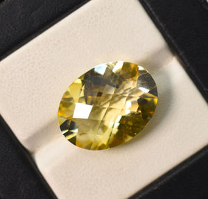 ซิทรินธรรมชาติสีอ่อน ทรงเชคเกอร์คัท 19x15x9 มม. 12.63 กะรัต - Product Image 2