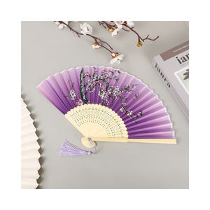 Éventail en bambou fabriqué à la main idéal Souvenir et pièce décorative - Product Image 1