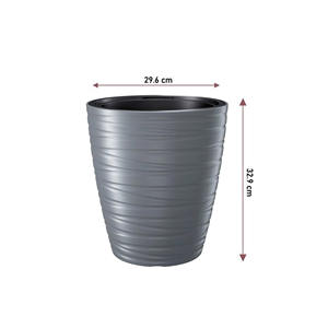 Ensemble de 4 pots de fleurs en plastique Maze 16L avec réservoir en couleur gris pierre 29,6 x 29,6 x 32,9 cm + 1 ensemble de 6 outils de jardin GRATUIT - Product Image 2