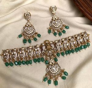 Acabado antiguo tradicional de la mejor calidad con diseño de aspecto de piedras, conjunto de collar chapado en oro con pendientes para boda para mujer - Product Image 4