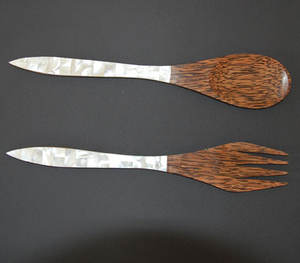 เปลือกหอยเครื่องประดับชุดช้อนและส้อมแม่ของมุกฝังด้วยโมเสคศิลปะลาย - Product Image 1