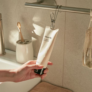 [About Me] Espuma Limpiadora Facial Vegana Hidratante para Remover Protector Solar, Espuma de Arroz Makgeolli, 120 ml - Product Image 2