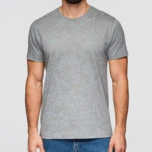 เสื้อยืดพิมพ์ลายแฟชั่นแขนสั้นผ้าถักเนื้อหนา ดีไซน์สตรีทแวร์ สินค้ามาใหม่จากโรงงานผู้ผลิต (OEM) พร้อมรับผลิตแบบ Sublimation - Product Image 4