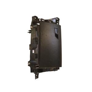 กล่องเก็บของในรถมาเซราติ เลวานเต้ ซีรีส์ (16>) รุ่น 670043149 M156E - Product Image 1