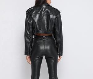 Veste en cuir de vache pour femmes noires avec finition vernie brillante Style motard classique Toile de luxe Imperméable et écologique - Product Image 4