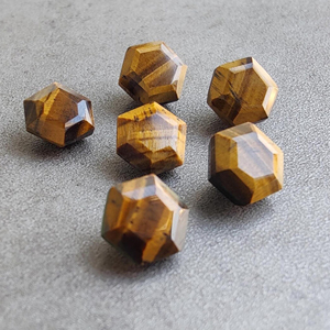 Pierres précieuses en gros calibrées en forme d'hexagone en œil de tigre naturel de qualité AAA +, toutes les tailles disponibles - Product Image 1