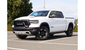 USADO 2023-2024 AWD 4.5L MOTOR DIÉSEL NATURALMENTE ASPIRADO AUTOMÁTICO CÁMARA DE 360° TECHO SOLAR PANORÁMICO ASIENTOS DE CUERO 5 PLAZAS PICKUP - Product Image 3