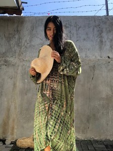 Femmes Vintage-Style Tie-Dye Long Kimono Robe Nouvelle Arrivée Été Printemps Automne Plage Porter Casual Bikini Couverture Robes - Product Image 2