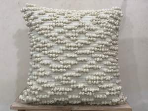 Funda de cojín de estilo marroquí de lujo hecha a mano, almohada de lana de colores étnicos y cojín de suelo con borlas para uso doméstico o hotelero - Product Image 6