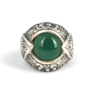 Anillo de Plata de Ley 925 para Hombre con Piedra de Ágata Verde Redonda y Diseño de Pluma con Engaste de Bisel para Uso Diario - Product Image 2