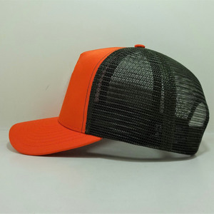 Vente en gros de casquette de camionneur 5 panneaux style urbain chapeau en mousse personnalisé avec impression logo étiquette fournisseur OEM du Vietnam - Product Image 2