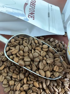 Granos de Café Tostados Arabica, Tueste Claro, Sabor Ácido, Ideal para Espresso, Venta al por Mayor, 20kg/cartón - Product Image 2