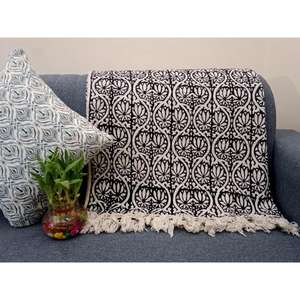 Manta de sofá de algodón suave de primera calidad de lujo, borlas, bloque estampado a mano, respetuoso con el medio ambiente, transpirable, decoración de habitación para todas las estaciones - Product Image 1