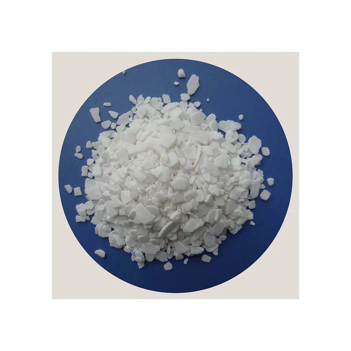 Bulk supply CaCl2 Calcium Chloride 74% to 77% in flakes industrial grade