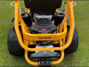 PRÊT à EXPÉDIER et NOUVEAU en STOCK 48-in 27-HP V-twin Gas Zero-turn Riding Lawn Mower. - Product Image 6