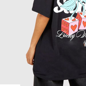 Camisetas cuadradas para mujer Fabricante personalizado Proveedor OEM Camiseta de moda de gran tamaño Pedidos al por mayor con bordado o estampado - Product Image 5