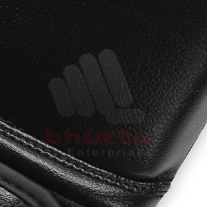 BHUTTA ENTERPRISES Guantes de boxeo negros con absorción de humedad Ajuste universal Embalaje personalizado Hecho de cuero sintético - Product Image 6