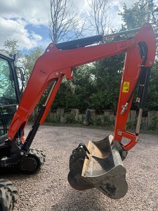 Excavadora Mini de Servicio Pesado U27-4 con Giro Cero, Motor Hidráulico, Capacidad de Cucharón de 2.6m y 3000kg para Contratistas - Product Image 4